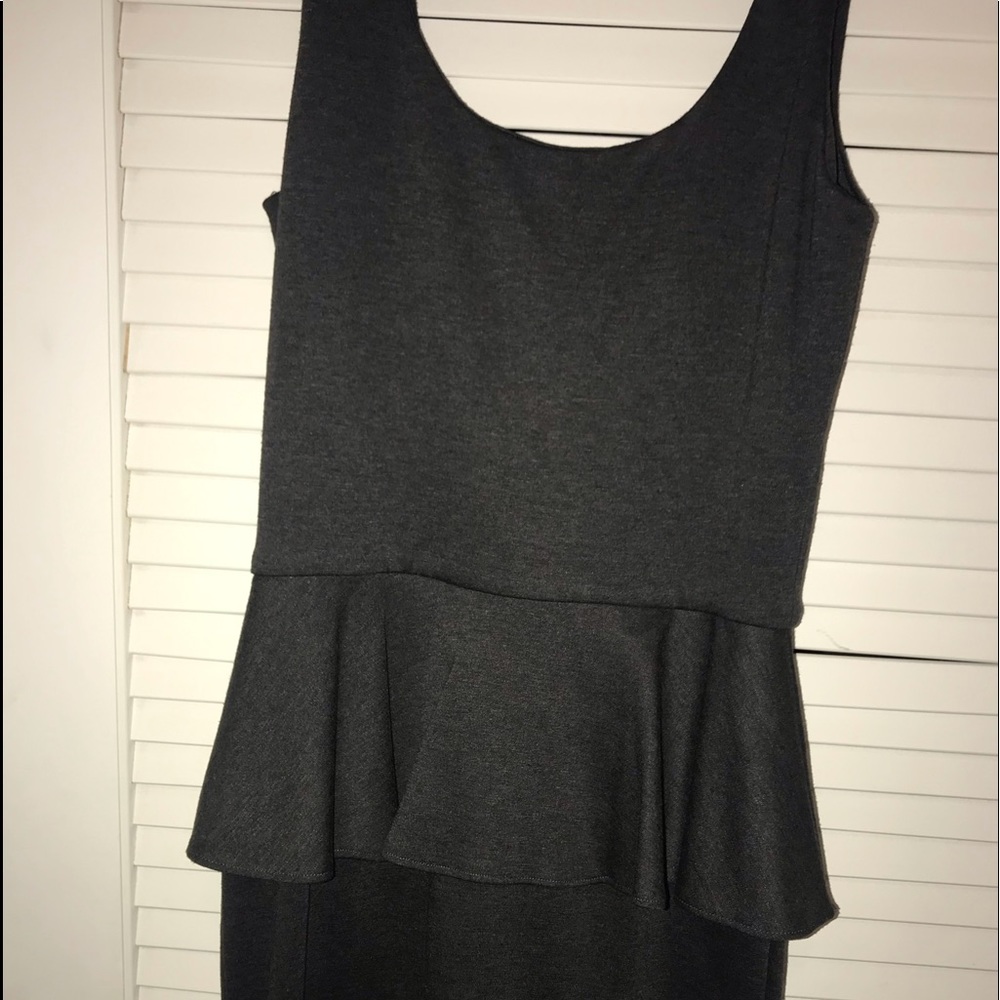 Dress - Picture 2 of 6